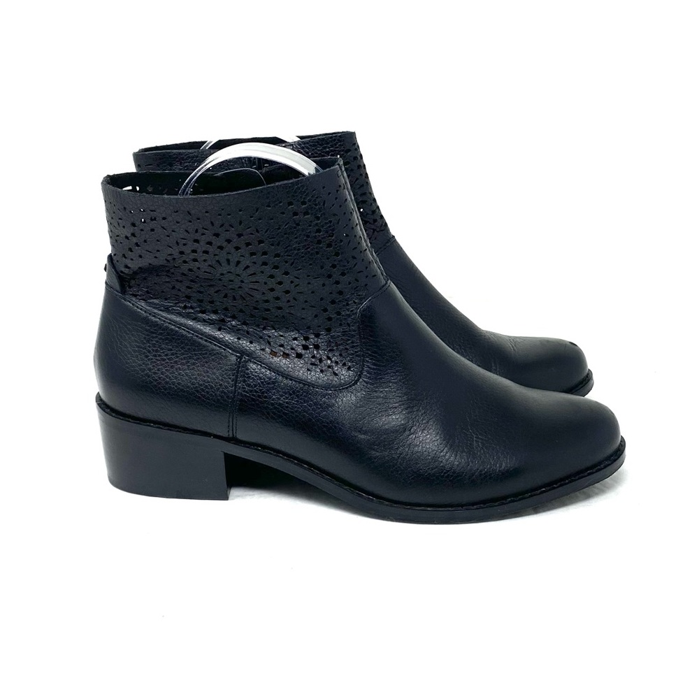 Vionic Boots - Picture 5 of 7